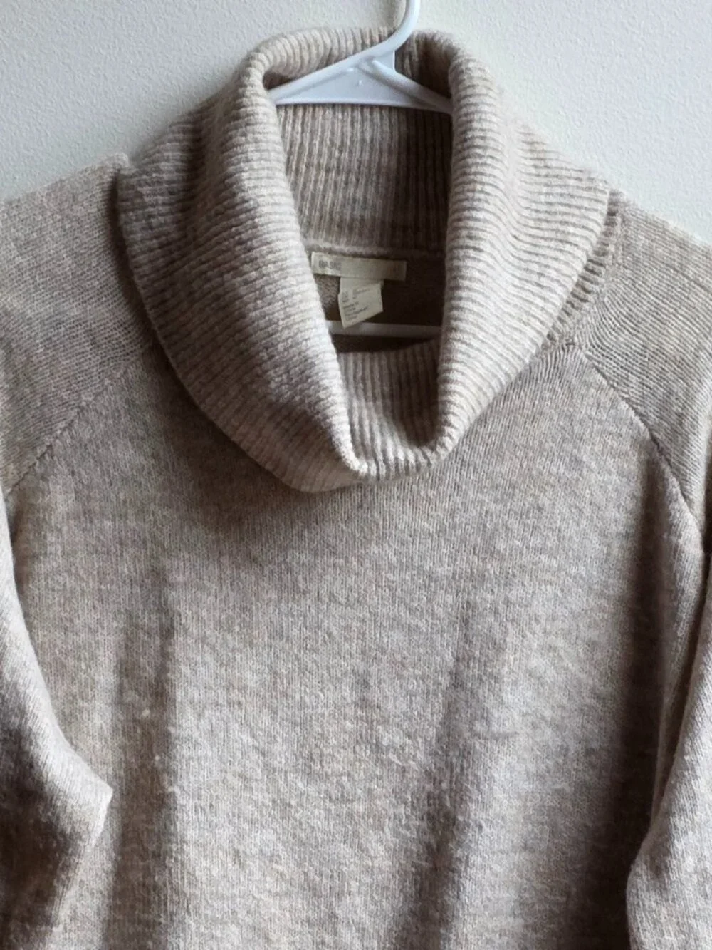 H&M Beige Cowl Neck Sweater Size Medium